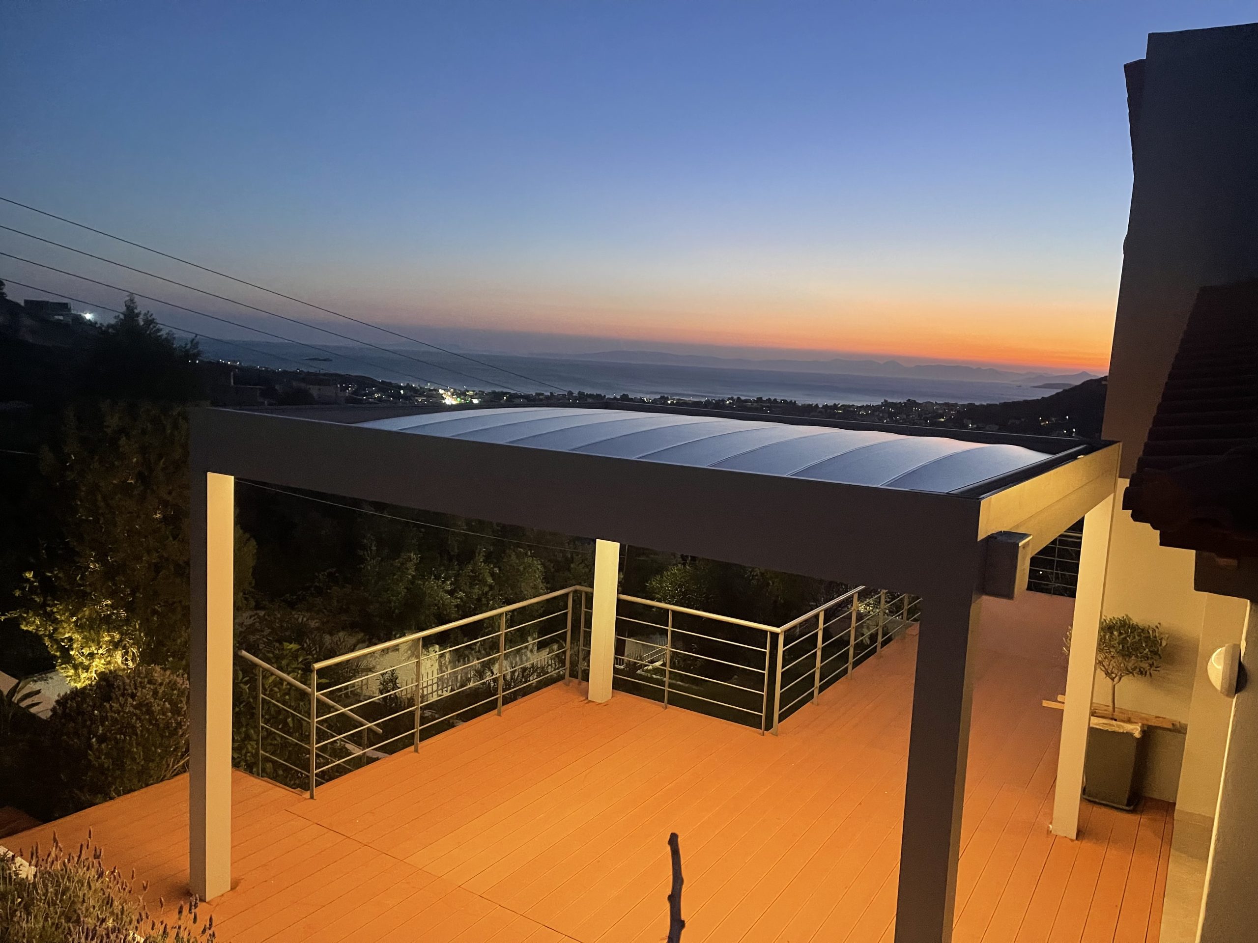 Flat Τεντοπέργκολα με LED στο Λαγονήσι — φωτογραφία 2 από 10