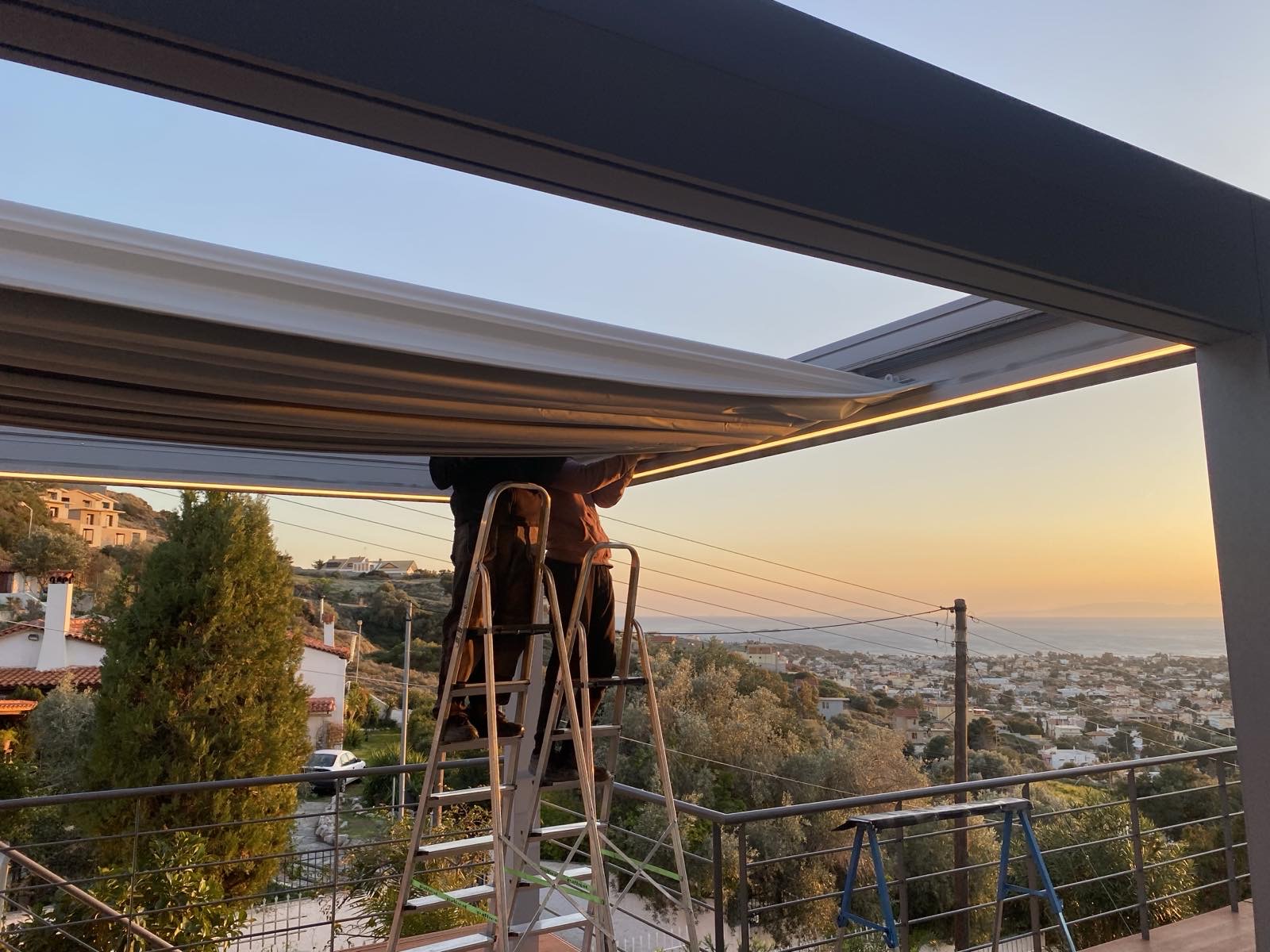 Flat Τεντοπέργκολα με LED στο Λαγονήσι — φωτογραφία 8 από 10