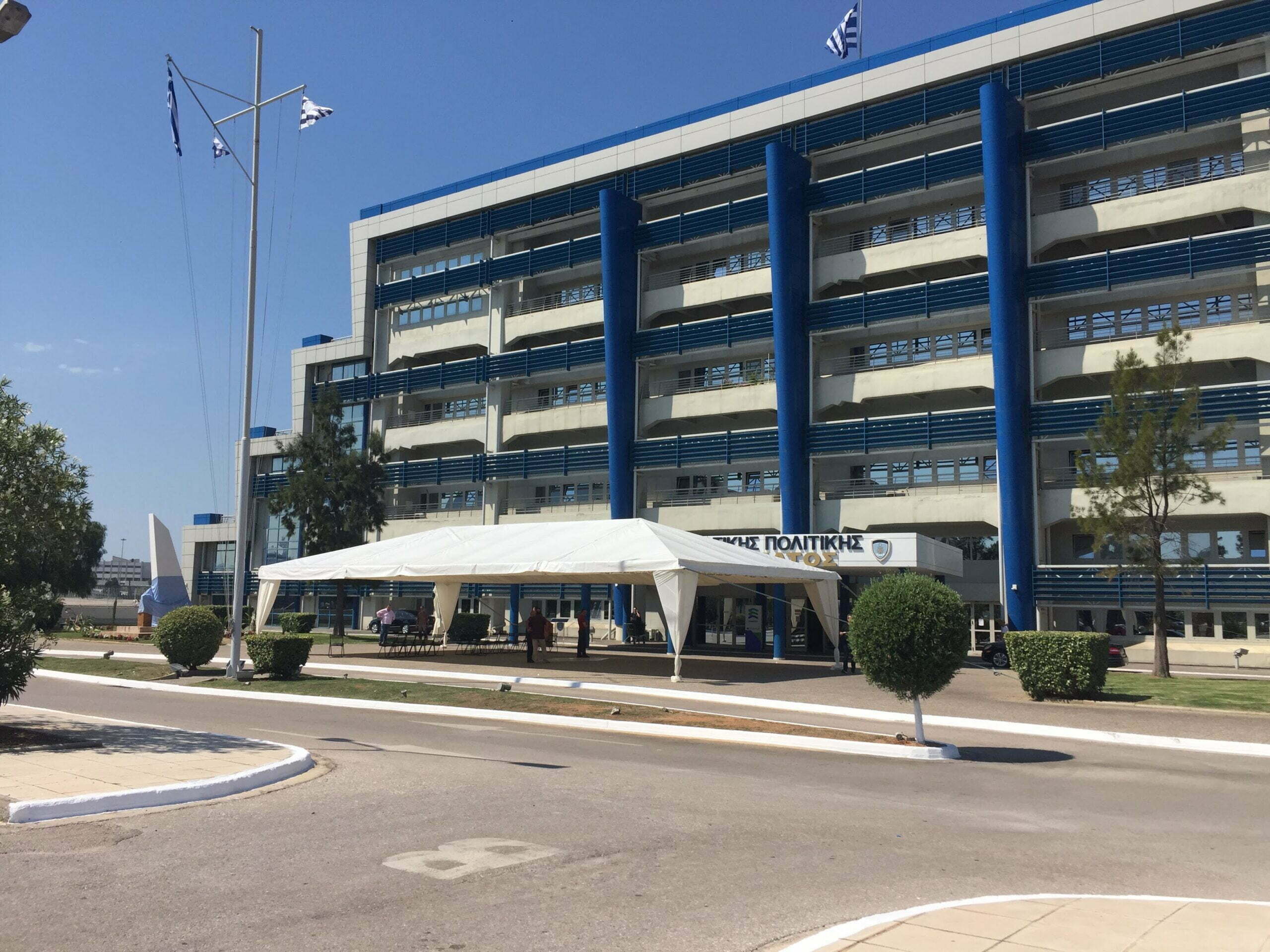 Έργο με party tent στο Υπουργείο Ναυτιλίας, Αττική — φωτογραφία 2 από 5