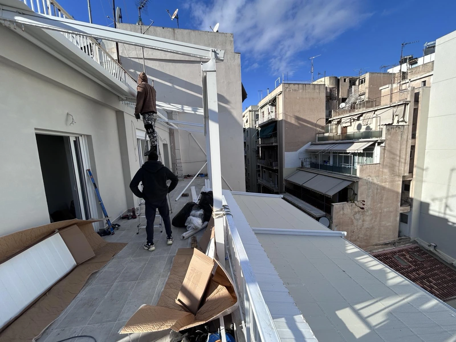 Εγκατάσταση τεντοπέργκολας σε κατοικία στο Παναθηναϊκό Στάδιο, Παναθηναϊκό Στάδιο – Αθήνα — φωτογραφία 3 από 4